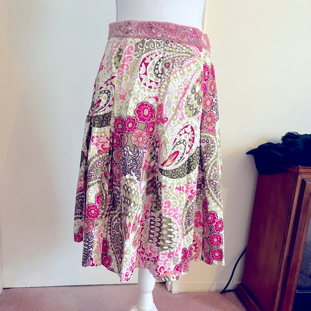 Floral skirt in all shades of pink